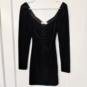 NWT Elodie Black Velvet Ruched Bodice Long Sleeve Mini Dress – Size XS